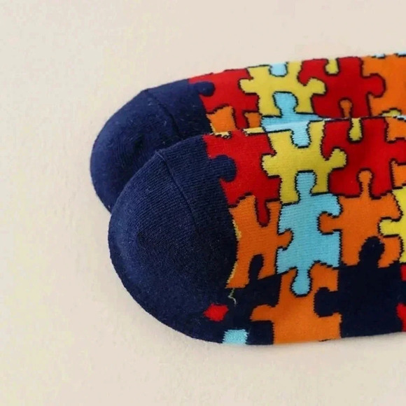 Crew cut socks red and blue men's fashion women's unisex puzzle piece women's je - Picture 3 of 4